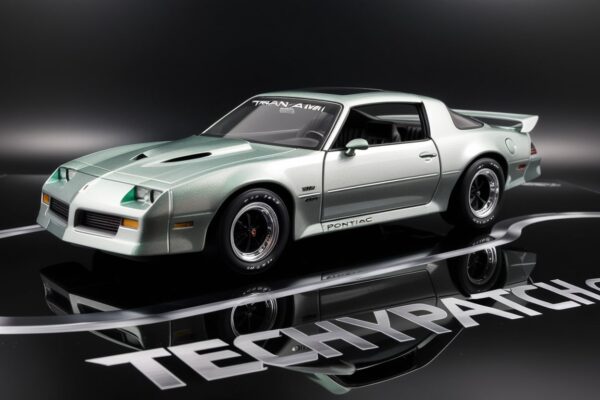 Greenlight 1989 Silver Pontiac Transam 1/18th Scale Diecast