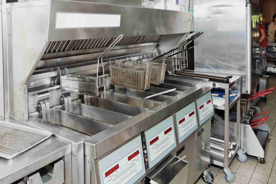 Clean and Maintain Your Commercial Pressure Fryer