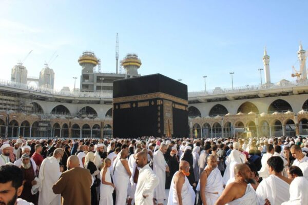 Top Tips for UK Nationals Traveling for Umrah