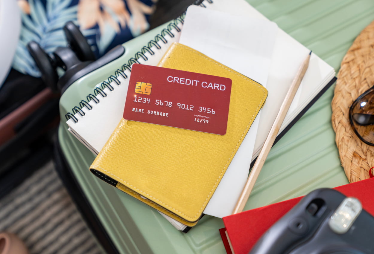 How Travel Credit Cards Make International Travel More Affordable